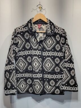 Red Ranch Aztec Jacket in‎ Black and White size Medium Vintage Western Boho